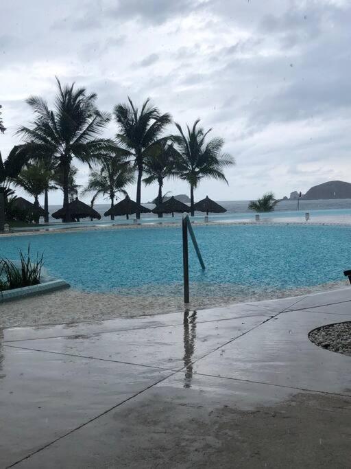 Bay View Grand Marina Ixtapa Condo En Pie De Playa エクステリア 写真